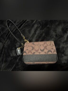 Coach Signature Brown Wristlet Wallet Clutch